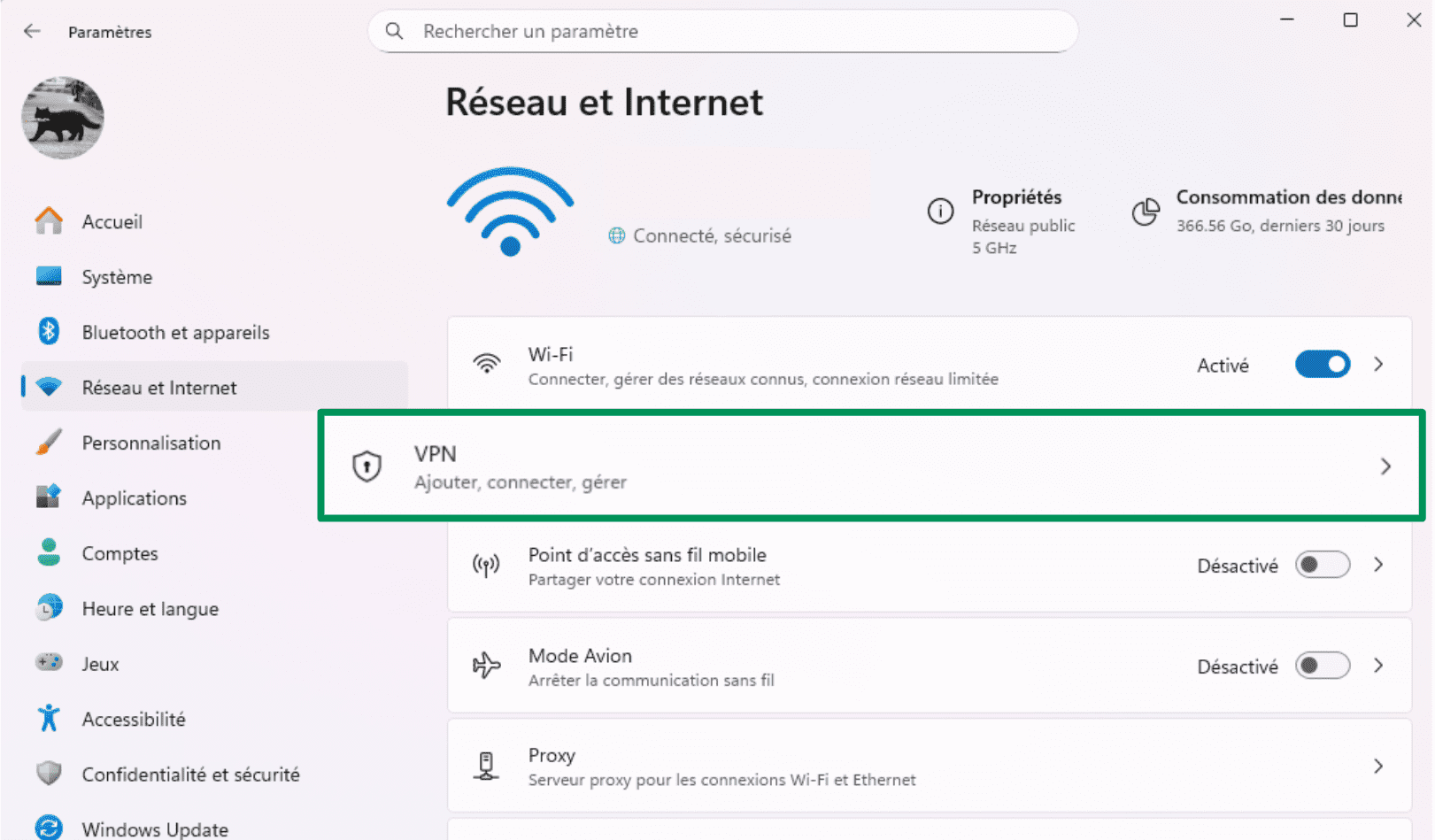The Network & internet menu of the Settings app, showing the VPN option.