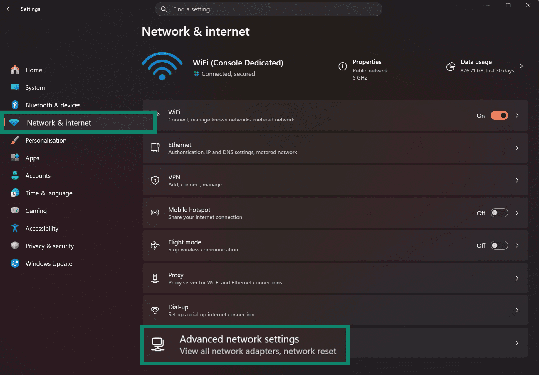 Windows 11 Settings highlighting the Network & Internet tab and the Advanced network settings option.