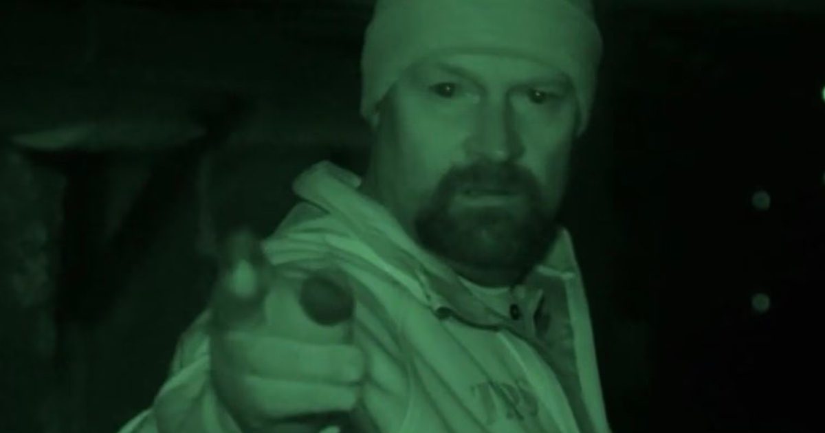 Regardez Ghost Hunters